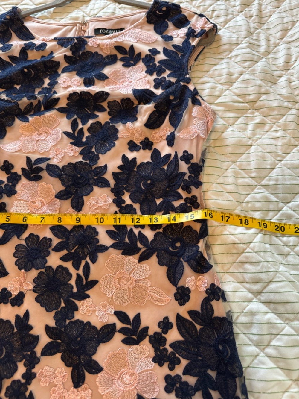NWOT Roz & Ali Pink Midi Dress with Navy Floral Appliqué - Picture 5 of 7